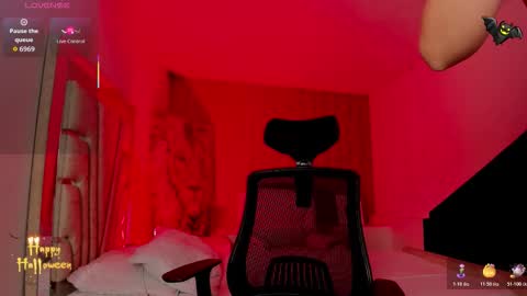 MelanyLuv online show from 29, 10, 2025