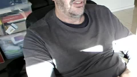 Snapshot of melbguy_075 chatting on 7, 8, 2026 melbguy_075 online show from 7, 8, 2026