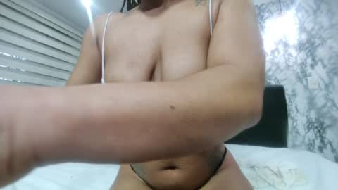 Snapshot of melisa_garcia chatting on 28, 12, 2024 Melissa online show from 28, 12, 2024