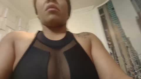 Snapshot of melisa_garcia chatting on 1, 10, 2025 Melissa online show from 1, 10, 2025