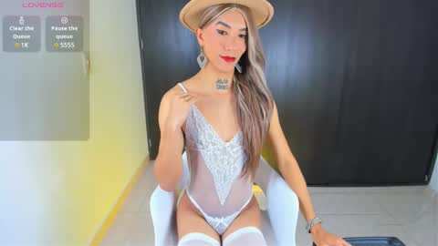 Snapshot of melissa_fem_ chatting on 6, 12, 2024 M E L I S S A  online show from 6, 12, 2024