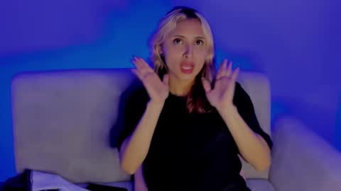 Snapshot of melissa_noir chatting on 5, 2, 2026 melissa_noir online show from 5, 2, 2026