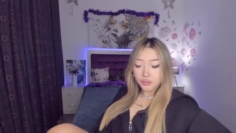 Snapshot of melissalorens chatting on 5, 1, 2025 Melissa online show from 5, 1, 2025