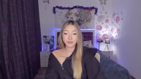 Snapshot of melissalorens chatting on 5, 1, 2025 Melissa online show from 5, 1, 2025