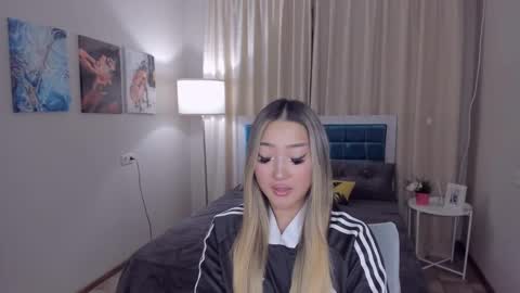 Snapshot of melissalorens chatting on 7, 2, 2025 Melissa online show from 7, 2, 2025