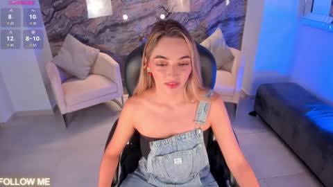 Snapshot of melissamoore_ chatting on 19, 2, 2025 Call me Meli online show from 19, 2, 2025