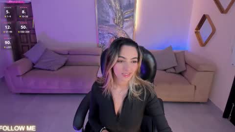 Snapshot of melissamoore_ chatting on 1, 10, 2025 Call me Meli online show from 1, 10, 2025