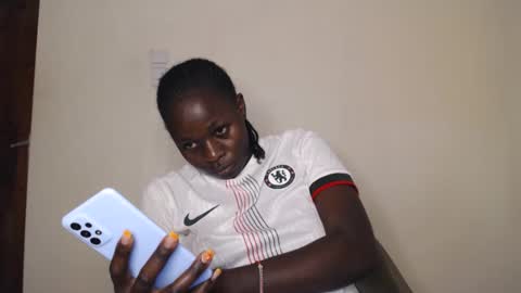 Snapshot of mellanin_pretty_ chatting on 17, 2, 2026 . online show from 17, 2, 2026