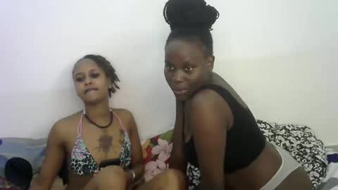 Snapshot of mellanyn chatting on 4, 3, 2025 mellanyn online show from 4, 3, 2025