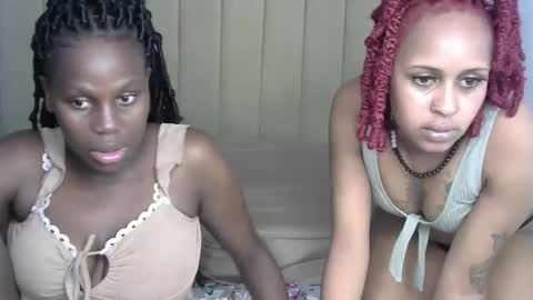 Snapshot of mellanyn chatting on 12, 3, 2025 mellanyn online show from 12, 3, 2025