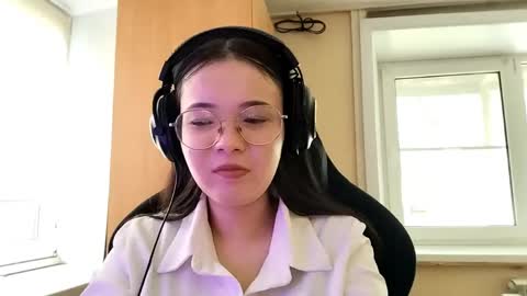 mellieyamazaki online show from 1, 6, 2026