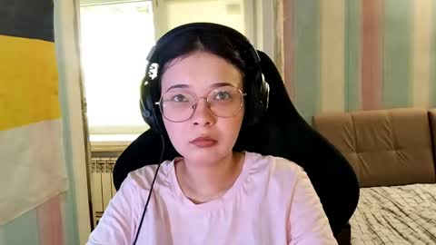 mellieyamazaki online show from 3, 6, 2026
