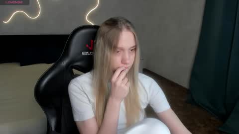 mellisadream online show from 13, 10, 2025