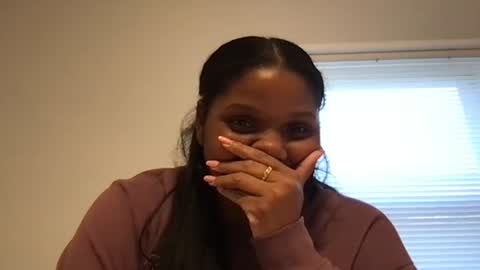 Snapshot of mellymel15 chatting on 12, 9, 2025 mellymel15 online show from 12, 9, 2025