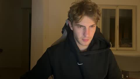 Snapshot of melodicass chatting on 4, 11, 2025 Melodicass online show from 4, 11, 2025