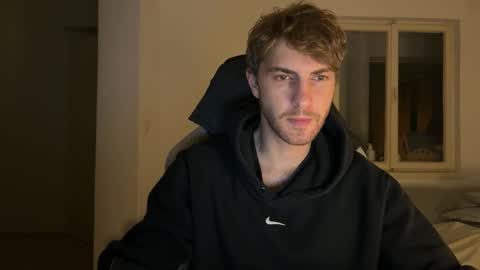 Snapshot of melodicass chatting on 15, 11, 2025 Melodicass online show from 15, 11, 2025