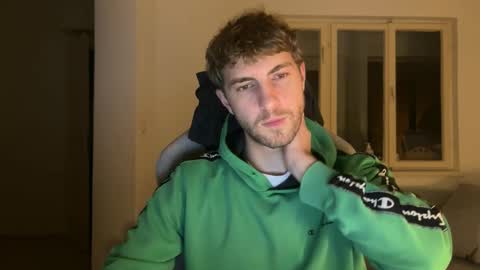 Snapshot of melodicass chatting on 18, 12, 2025 Melodicass online show from 18, 12, 2025