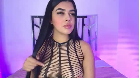 Snapshot of melody__77 chatting on 12, 9, 2025 online show from 12, 9, 2025