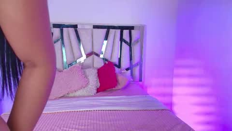 Snapshot of melody__77 chatting on 3, 11, 2025 online show from 3, 11, 2025