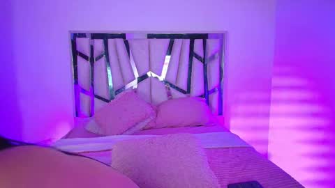 Snapshot of melody__77 chatting on 13, 11, 2025 online show from 13, 11, 2025