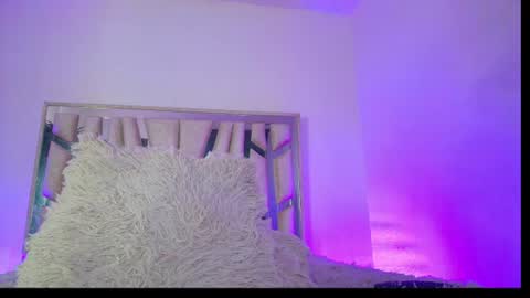Snapshot of melody__77 chatting on 18, 7, 2026 online show from 18, 7, 2026