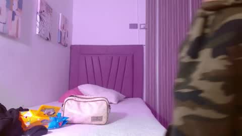 melody_mercy online show from 8, 1, 2025