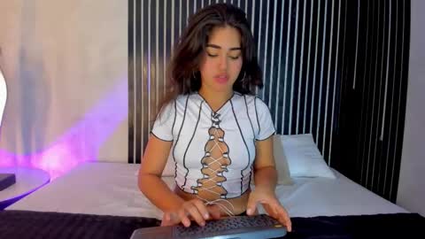 Snapshot of melody_phillips2 chatting on 14, 2, 2026 melody phillips online show from 14, 2, 2026