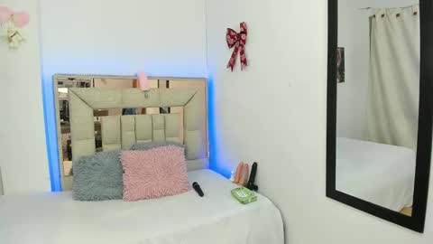 Snapshot of melodybonnet chatting on 11, 1, 2025 melody online show from 11, 1, 2025