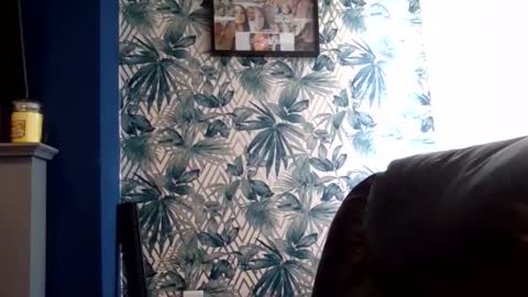 Snapshot of melony_bigd chatting on 8, 11, 2025 melony_bigd online show from 8, 11, 2025