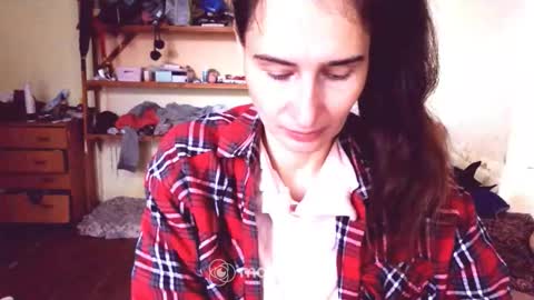 Snapshot of memorningdew chatting on 12, 10, 2025 Yummygirl online show from 12, 10, 2025