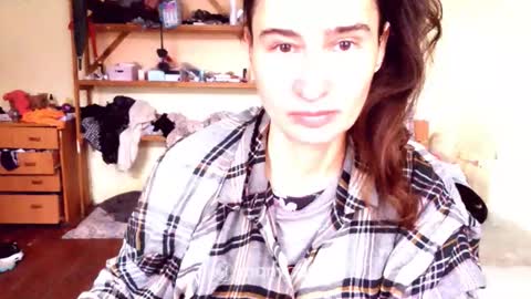 Snapshot of memorningdew chatting on 26, 11, 2025 Yummygirl online show from 26, 11, 2025