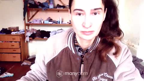 Snapshot of memorningdew chatting on 15, 12, 2025 Yummygirl online show from 15, 12, 2025