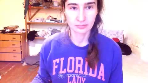 Snapshot of memorningdew chatting on 23, 12, 2025 Yummygirl online show from 23, 12, 2025