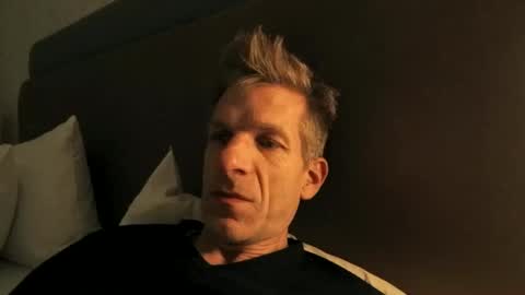 Snapshot of men2024again chatting on 16, 11, 2025 Andres online show from 16, 11, 2025