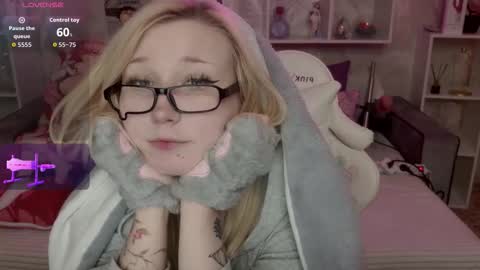 MeowkaKitty online show from 5, 2, 2026