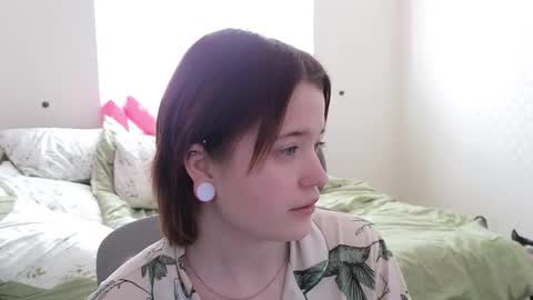 Snapshot of meowki4 chatting on 4, 11, 2025 meowme online show from 4, 11, 2025