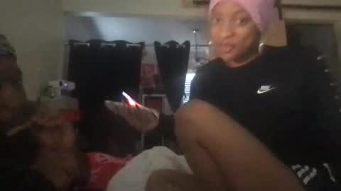 Snapshot of merchh_ chatting on 11, 11, 2025 InHer77 online show from 11, 11, 2025