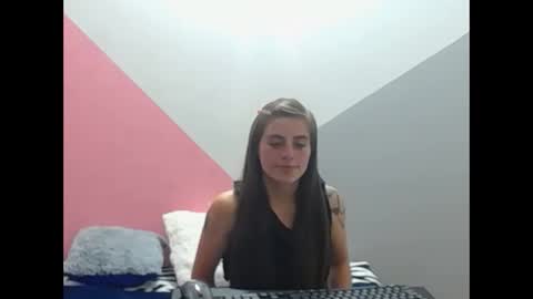 MERILY online show from 10, 11, 2025