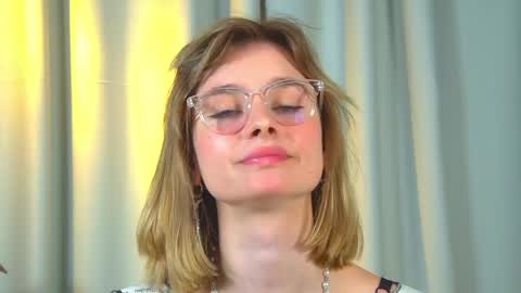 Snapshot of merlinmeyer chatting on 11, 4, 2026 Merlin online show from 11, 4, 2026