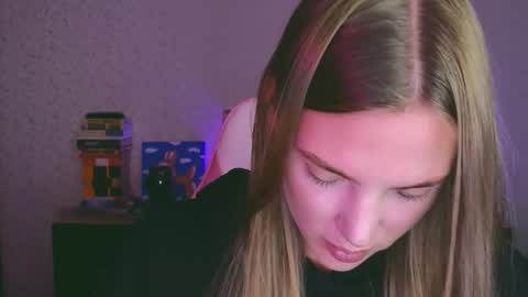 Snapshot of merry_dancers_ chatting on 18, 11, 2025 Susan online show from 18, 11, 2025