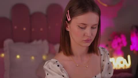Anna online show from 8, 7, 2026