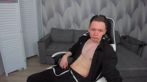MEVERIK OUSHEN online show from 5, 4, 2026