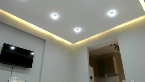 Mey  Kylie online show from 9, 3, 2025