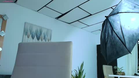 Mulata Spencer online show from 22, 9, 2025