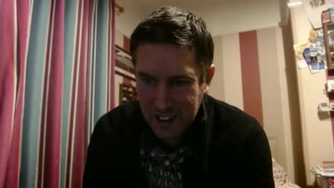 Snapshot of mhunk123 chatting on 27, 12, 2024 mhunk123 online show from 27, 12, 2024