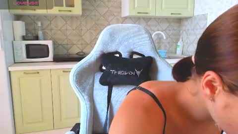 Snapshot of mia___lunaa chatting on 25, 7, 2026 Mia online show from 25, 7, 2026