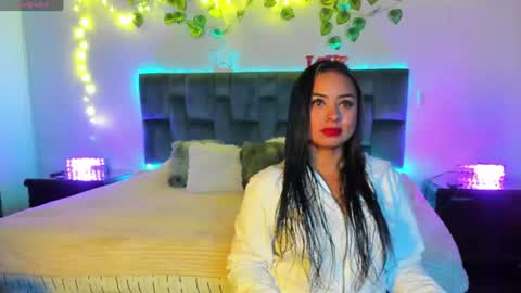 Snapshot of mia___velvet__ chatting on 17, 7, 2026 mia___velvet__ online show from 17, 7, 2026