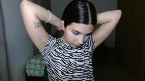 Snapshot of mia__lopez_ chatting on 23, 10, 2025 Mia online show from 23, 10, 2025