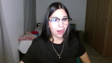 Snapshot of mia__lopez_ chatting on 25, 10, 2025 Mia online show from 25, 10, 2025