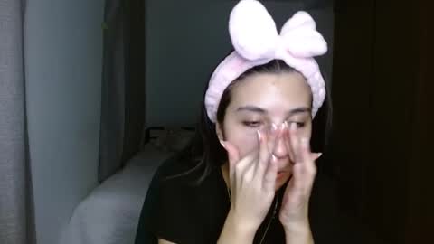 Snapshot of mia__lopez_ chatting on 13, 11, 2025 Mia online show from 13, 11, 2025